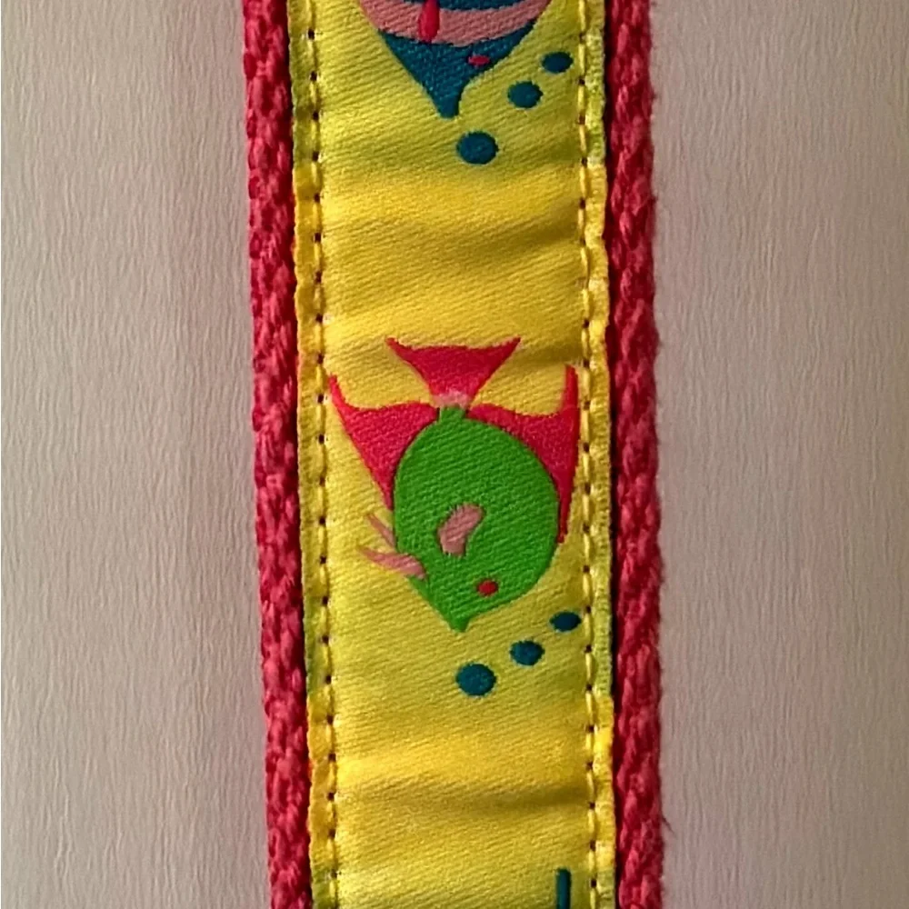 Douglas Paquette “H” Closure Tropical Fish Pink Canvas Belt Women’s Size Large - Picture 6 of 8